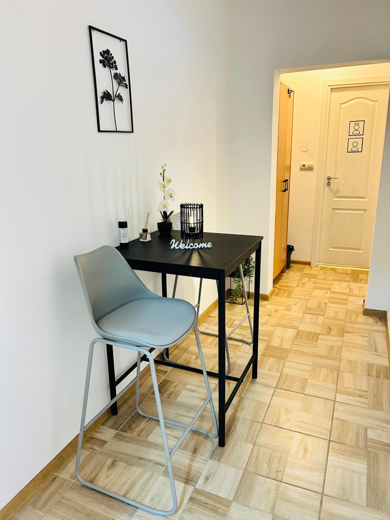 Alisz Apartment *